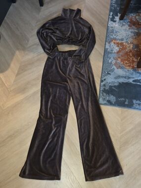 Streetwear Society Corduroy Two-Piece Set in Brown